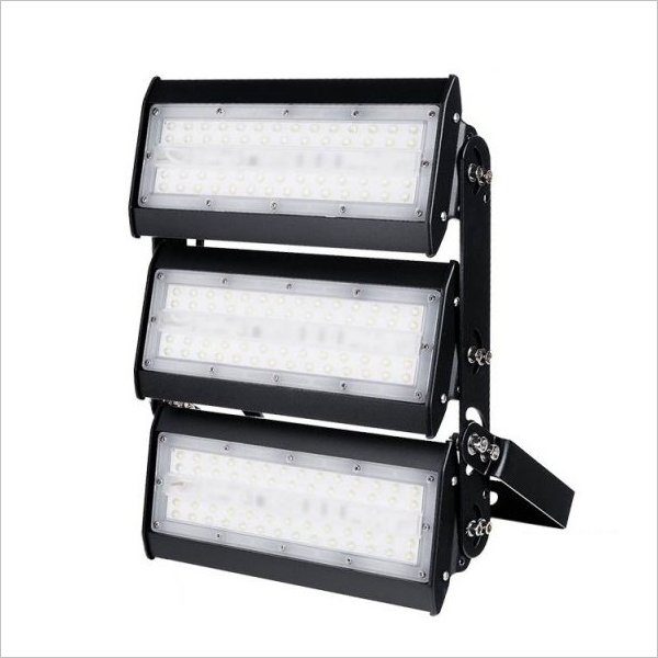 Projecteur led pro 150W grande hauteur IP65