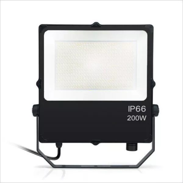 Projecteur-led-200W-anti-eblouissement-pro-CCT-ip66-B
